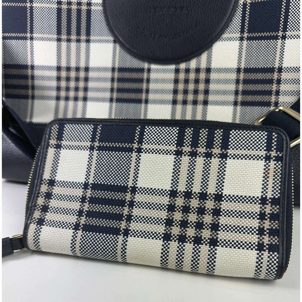 Coach Dempsey Garden Plaid Large Tote Bag W/ Matching Wallet in Navy Blue EUC - Picture 4 of 16